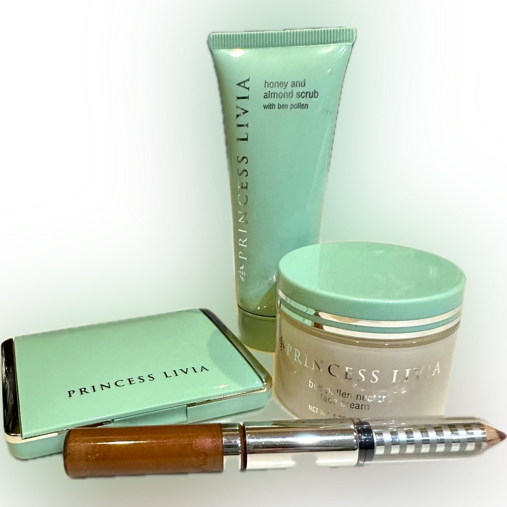 VTG RARE PRINCESS LIVIA SET4 LIP ALMOND SCRUB BEE POLLEN CREAM BUFF SHEER POWDER